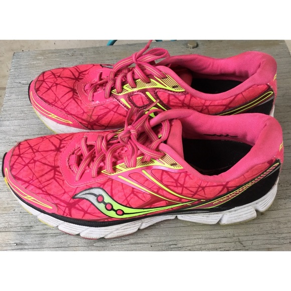 Saucony 900 Clearance